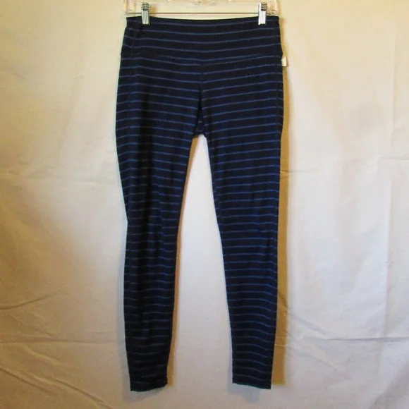 Athleta Chaturanga Tight in a navy blue horizontal stripe pattern - Picture 3 of 4